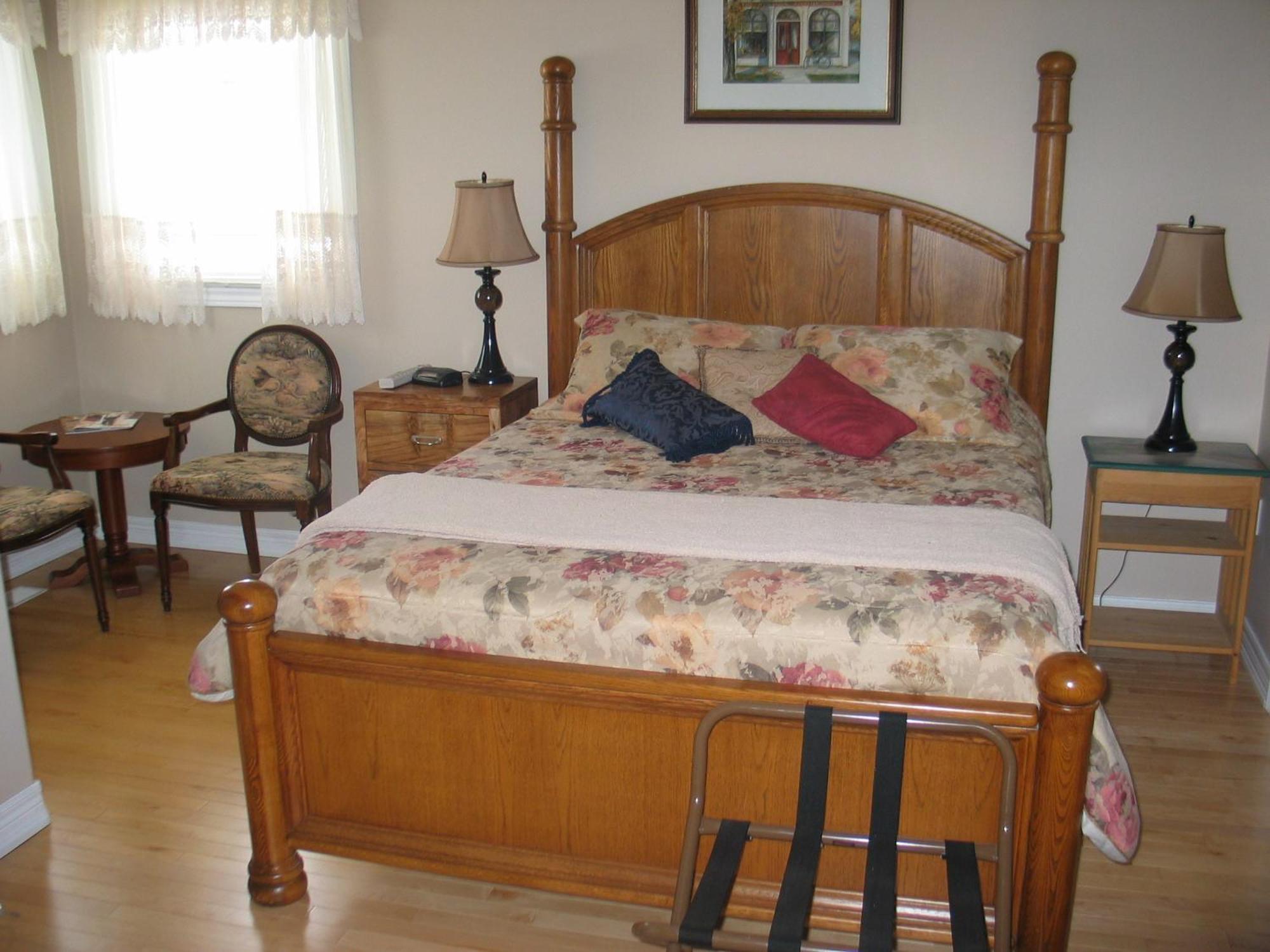 Bed and Breakfast Arnica Bed & Breakfast Niagara-on-the-Lake Номер фото
