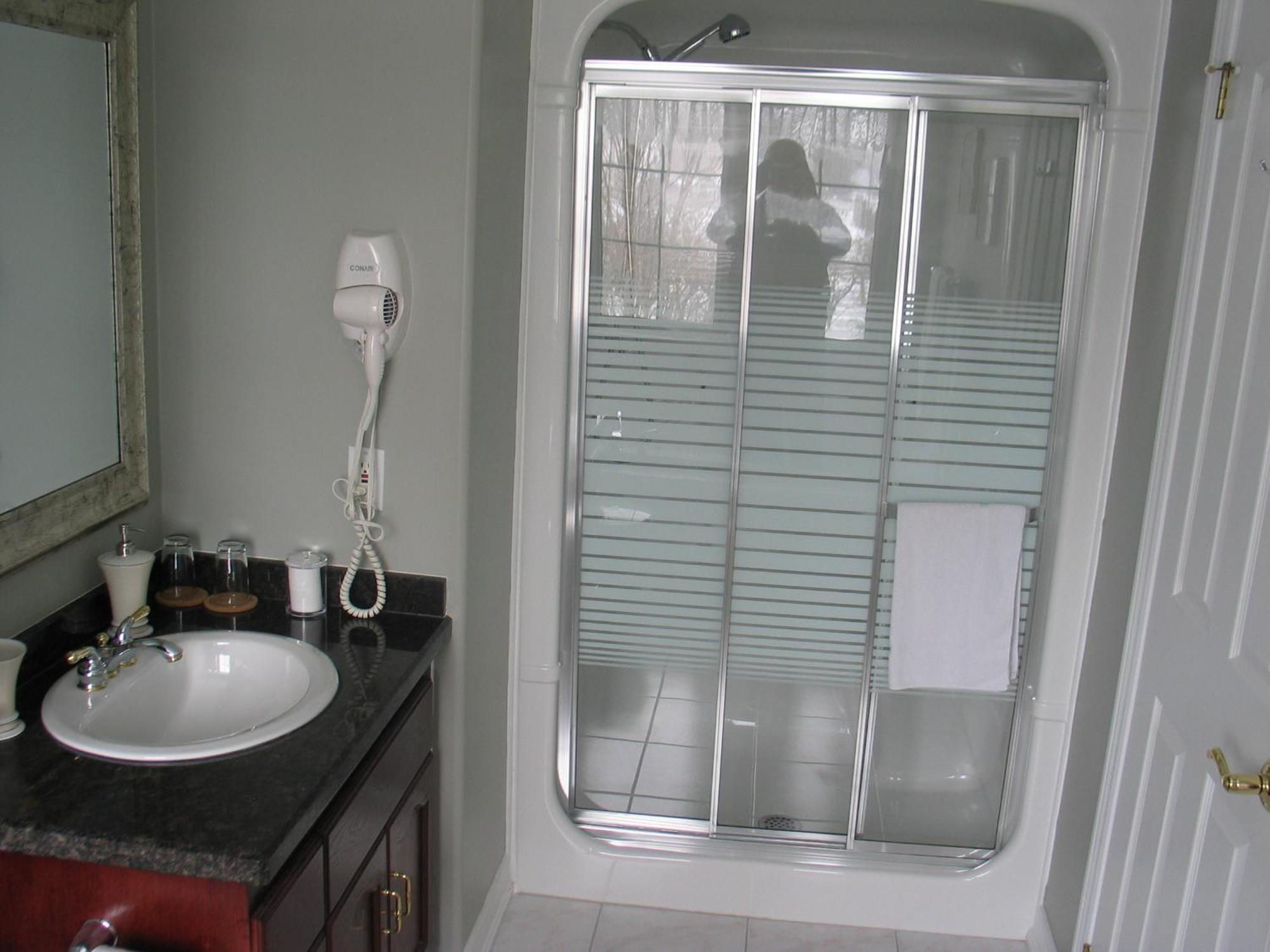 Bed and Breakfast Arnica Bed & Breakfast Niagara-on-the-Lake Номер фото