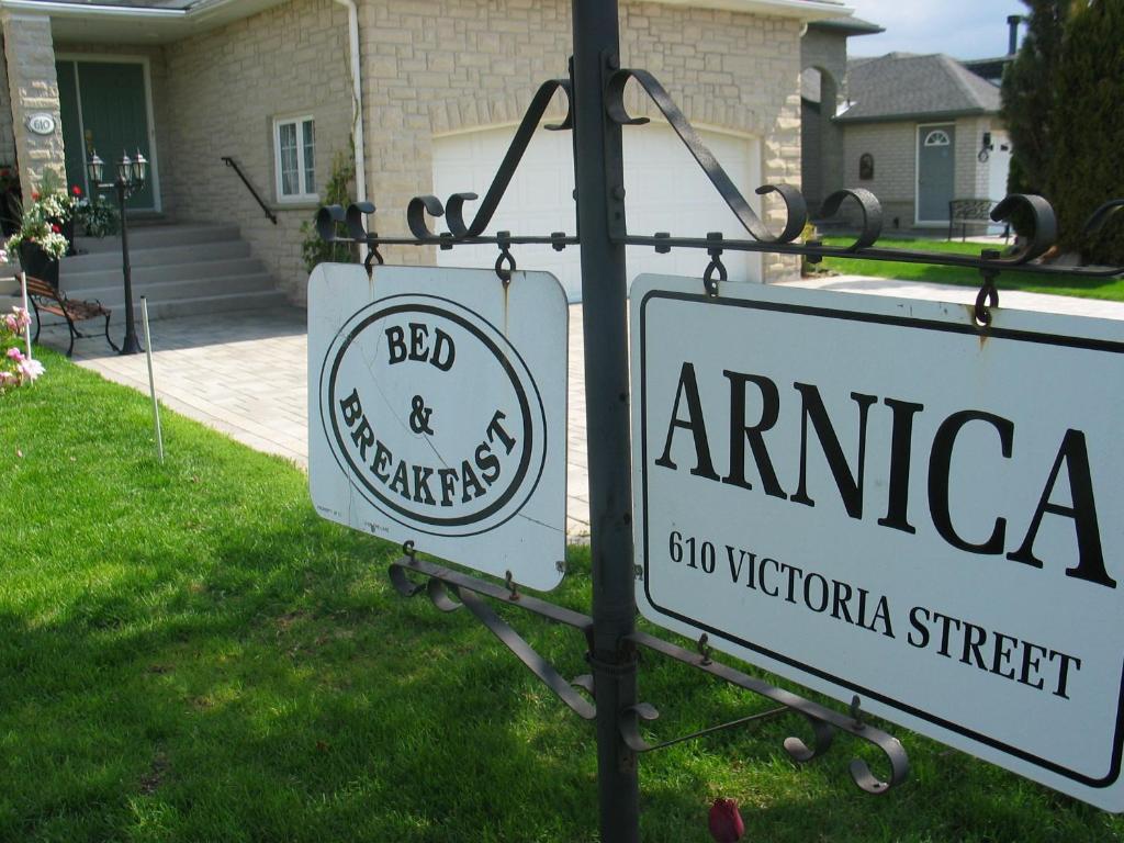 Bed and Breakfast Arnica Bed & Breakfast Niagara-on-the-Lake Екстер'єр фото
